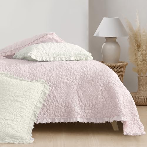 Cream White Ruffled Quilt Queen Size