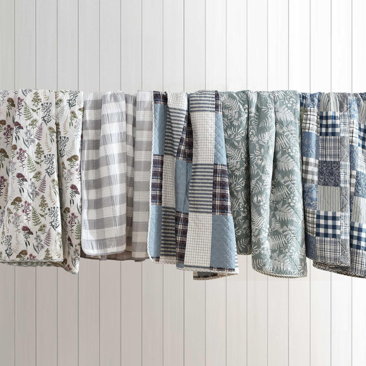 Queen Quilt Set with Shams