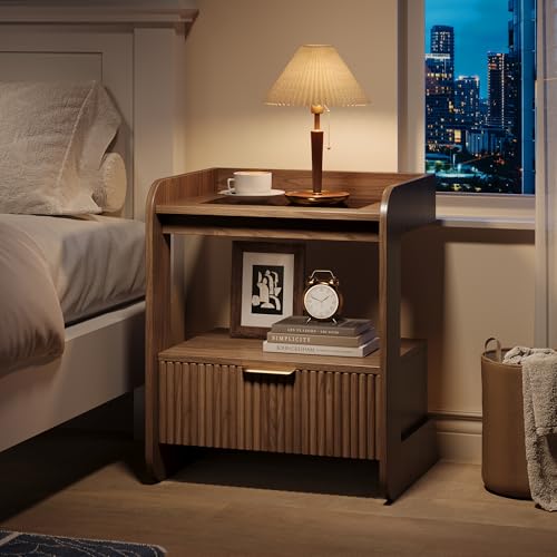 Fluted Nightstands Set of 2 (Walnut)