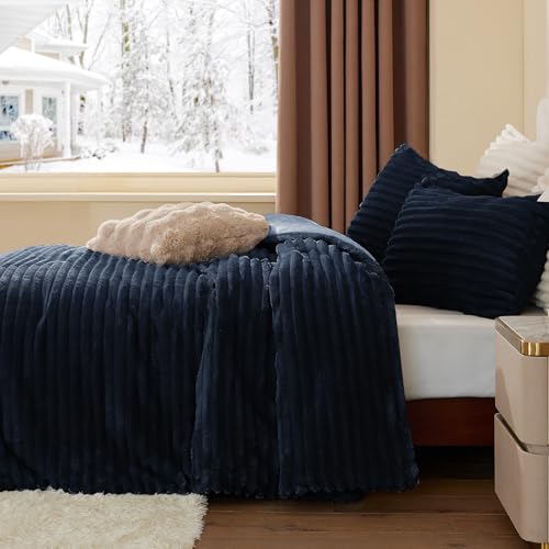 Fleece Full Comforter Set