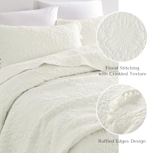 Cream White Ruffled Quilt Queen Size