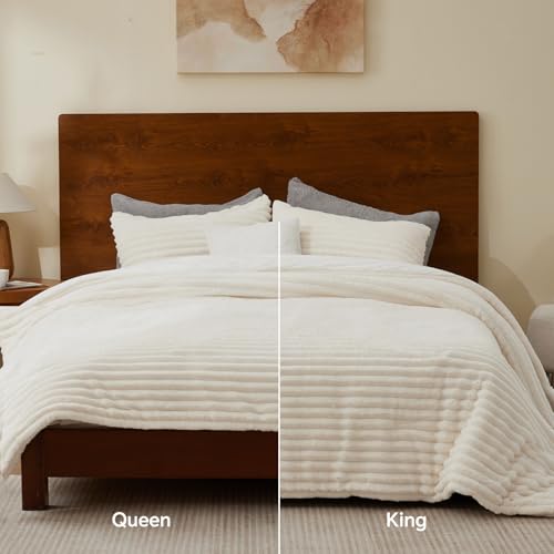 Fleece Queen Comforter Set