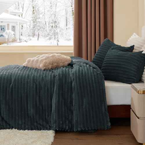 Fleece Oversized Queen Comforter Set
