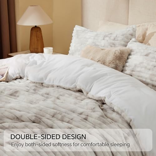 Fleece Queen Comforter Set