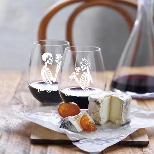 Skull Wine Glass 2 Piece with Gift Box