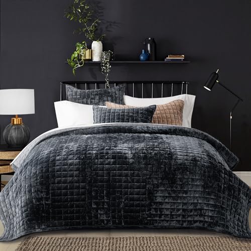 Channel Box Stitch Velvet Quilt Set