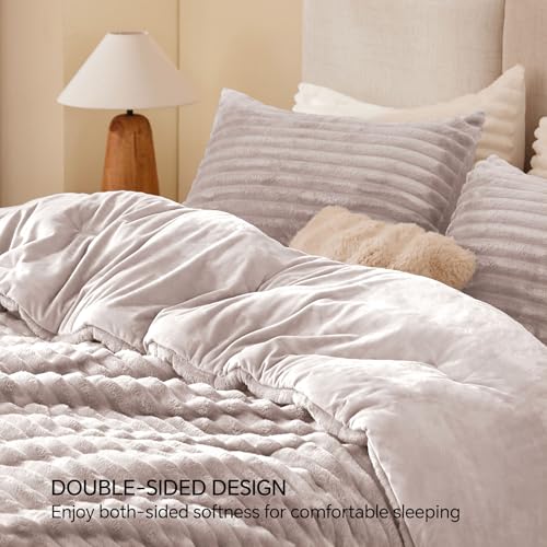 Fleece Queen Comforter Set