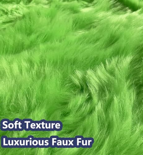 48 Inch Faux Fur Christmas Tree Skirt Green Plush Skirt for Merry Christmas Party Christmas Tree Decoration
