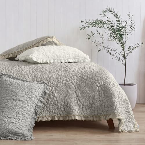 Beige Ruffled Quilt King Size