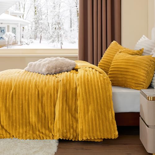 Fleece California King Comforter Set