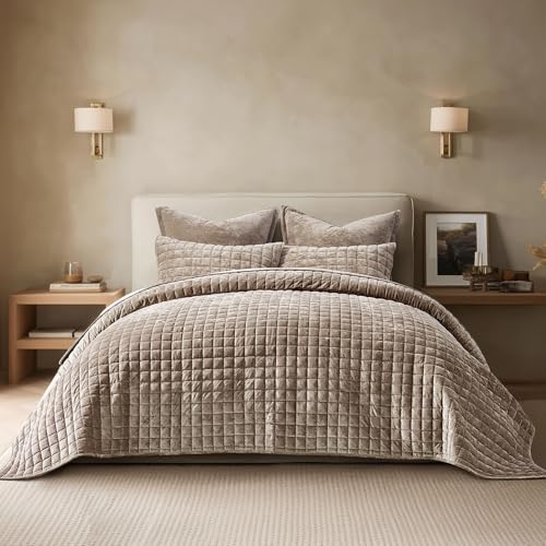 Channel Box Stitch Velvet Quilt Set