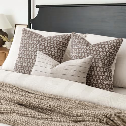 Decorative Floral Print Throw Pillow Covers 20×20 Inch (2 Count)