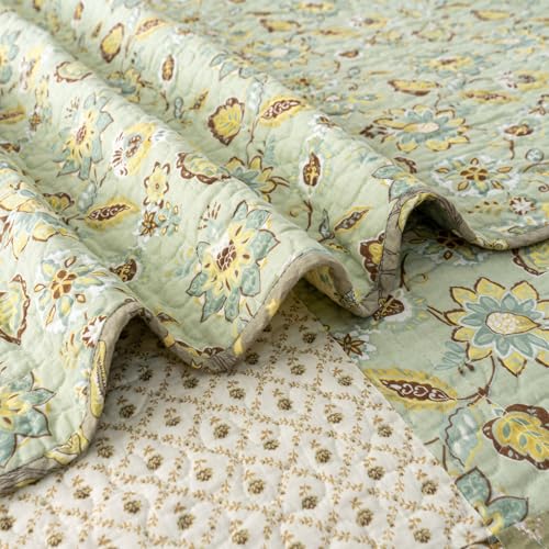 Quilts Queen Size Patchwork Bedspread Set