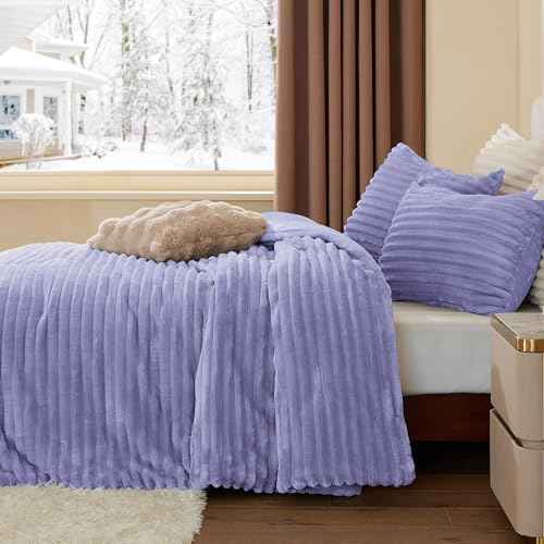 Fleece Queen Comforter Set