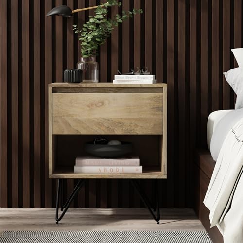 Hunter 20" Wide Solid Mango Nightstand in Refined Natural