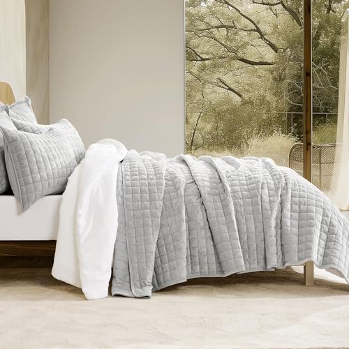 Channel Box Stitch Velvet Quilt Set