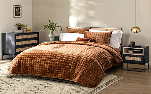 Channel Box Stitch Velvet Quilt Set