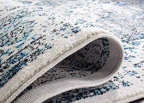 Evoke Collection Area Rug (121 Count)