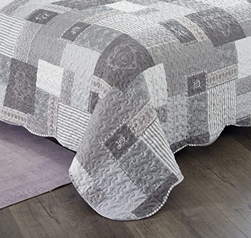 Grey Heart Love & Lace Floral Patchwork Quilt Set