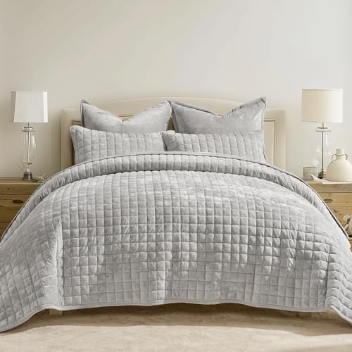Channel Box Stitch Velvet Quilt Set