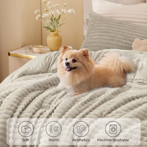 Fleece King Comforter Set