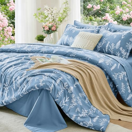 Ice Blue Bed in a Bag Queen 7 Pieces