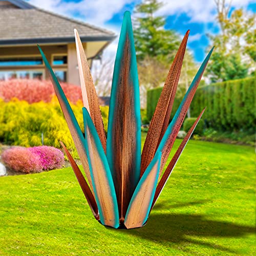 24" Metal Agave Plant Outdoor Decor