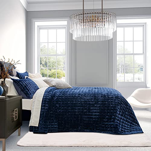 Velvet Quilt Set