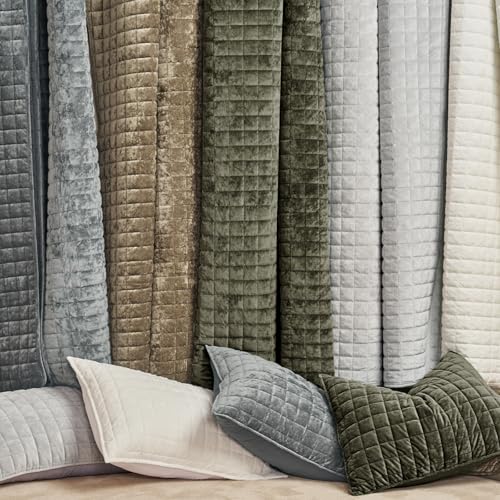 Channel Box Stitch Velvet Quilt Set