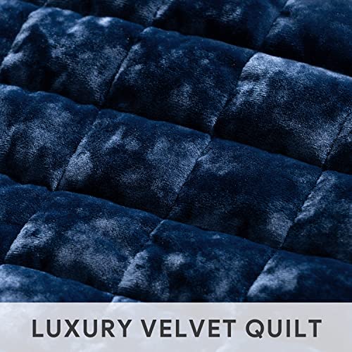 Channel Box Stitch Velvet Quilt Set