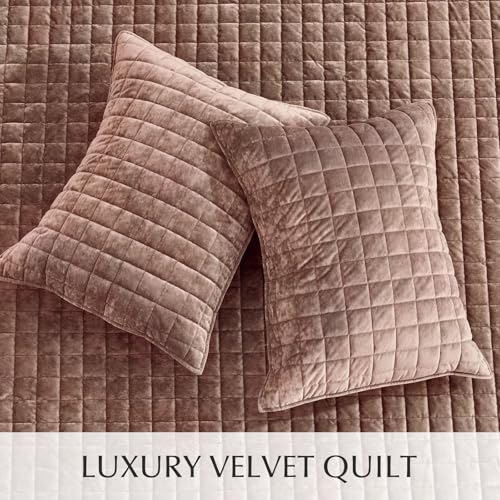 Channel Box Stitch Velvet Quilt Set