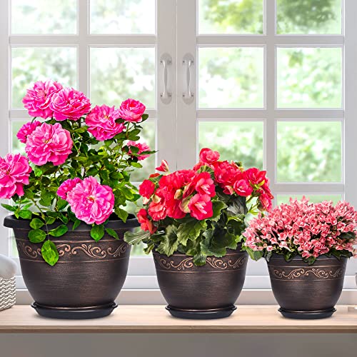 Plastic Plant (6 Count)