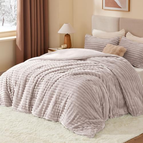 Fleece Full Comforter Set