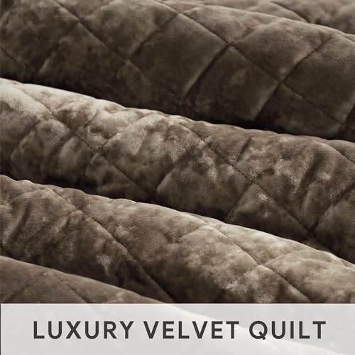 Channel Box Stitch Velvet Quilt Set