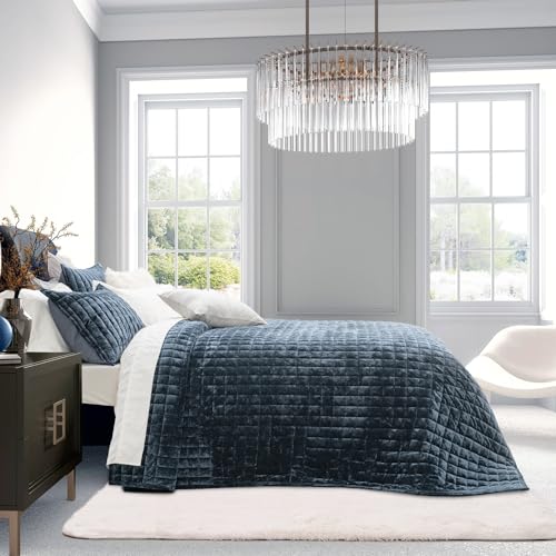 Channel Box Stitch Velvet Quilt Set
