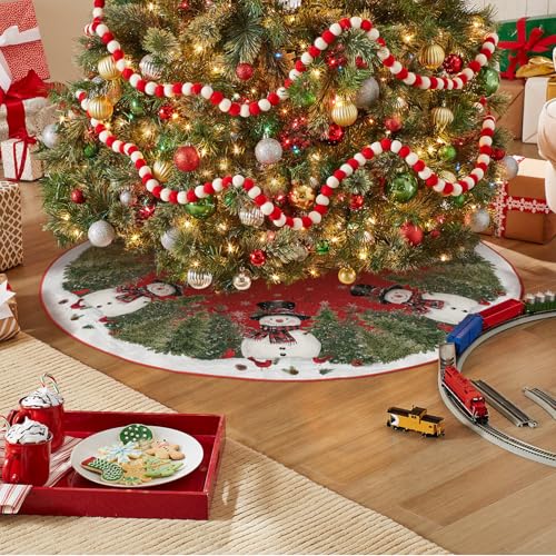 Cardinals Cedar Snowman with Scarf Christmas Tree Skirt 36"