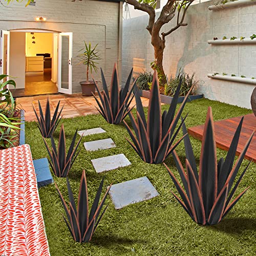 24" Metal Agave Plant Outdoor Decor