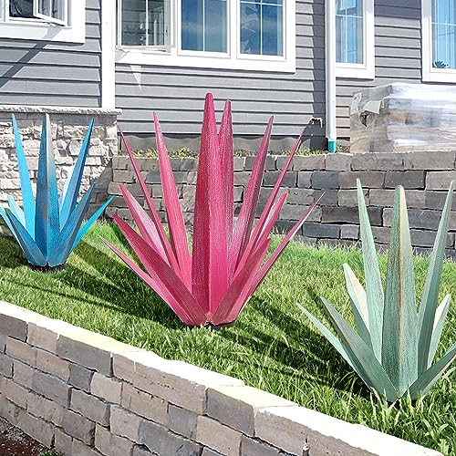 24" Metal Agave Plant Outdoor Decor