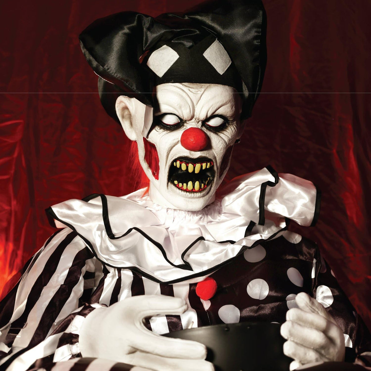 Hartley The Sitting Scare Clown by Tekky