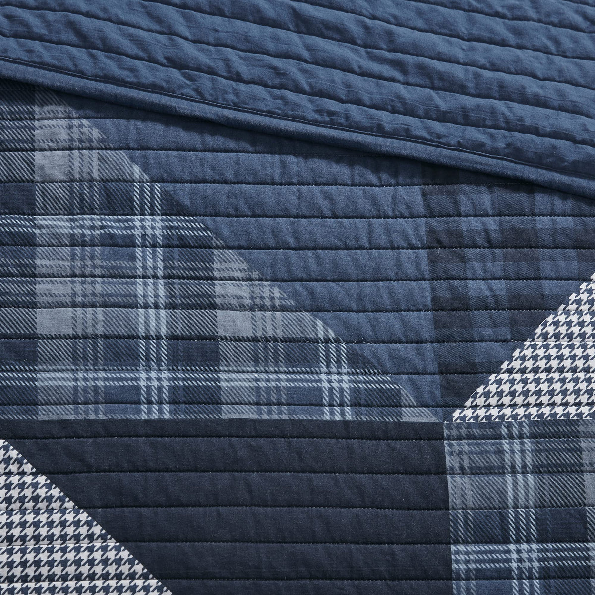 Woolrich Olsen Reversible Quilt Set