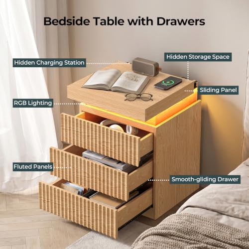 Fluted Nightstand with Charging Station and LED Lights (Oak)