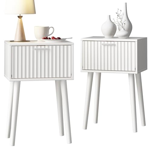 Nightstands Set of 2 (White / Fluted Style)