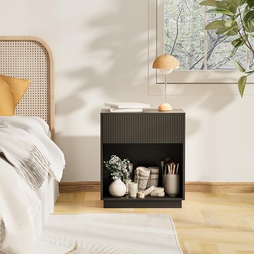 Fluted Nightstands Set of 2 (Black)
