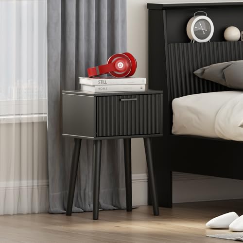 Nightstands Set of 2 (Black / Fluted Style)