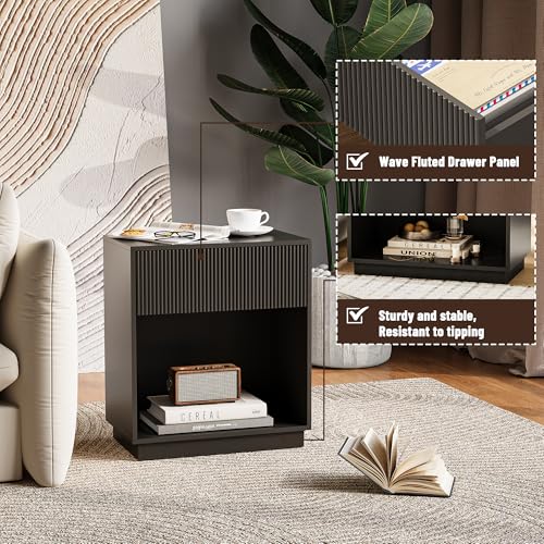 Fluted Nightstands Set of 2 (Black)