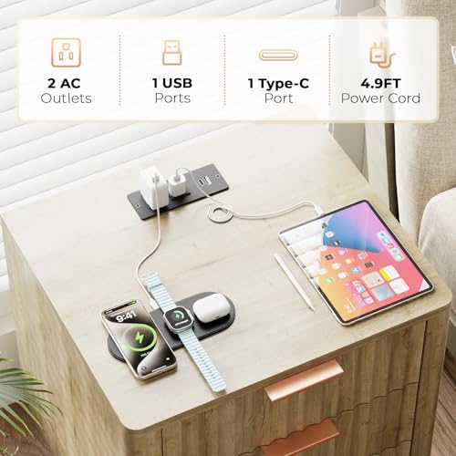 Fluted Nightstand with Charging Station (Oak / 3 Drawers)