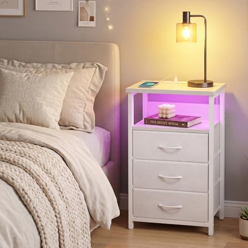 Night Stand with 3 Drawers (15.7"D x 11.8"W x 26.9"H (3 drawers) / Power+Light (1pc) / White)