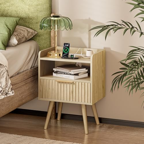 Nightstand Set of 2 with Charging Station (Natural)