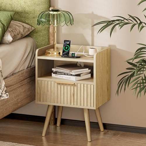 Nightstand with Charging Station (Natural)