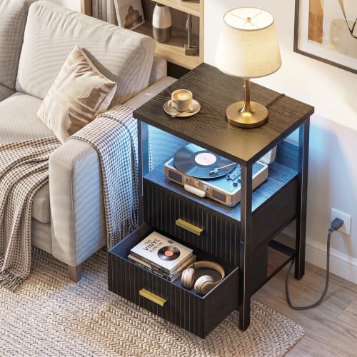 Night Stand with Charging Station (15.7"D x 11.8"W x 23.6"H (2 drawers) / Power+Light (1pc) / Black Fluted)